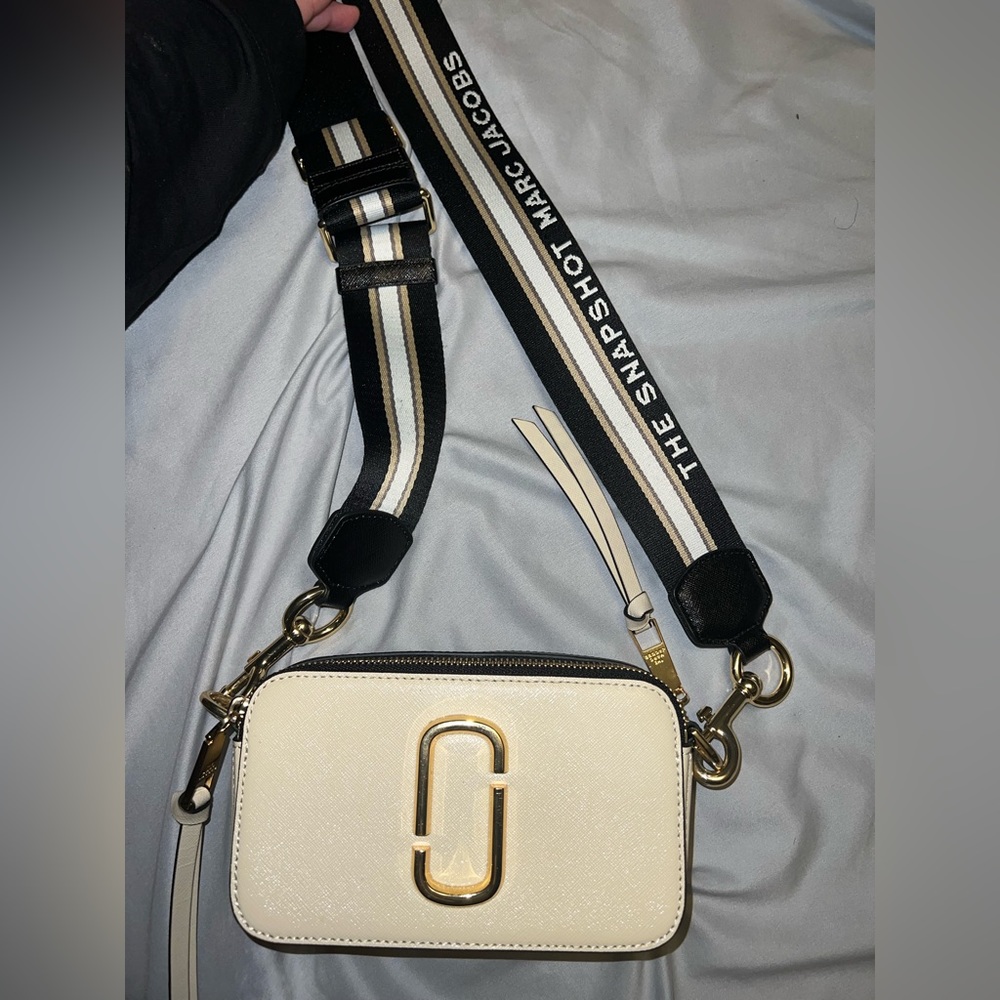 The Marc Jacobs snapshot crossbody bag